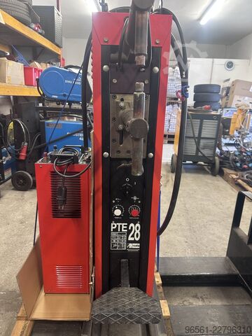 Mașină de sudură prin puncte PTE 28 LCD Telwin PTE 28 LCD