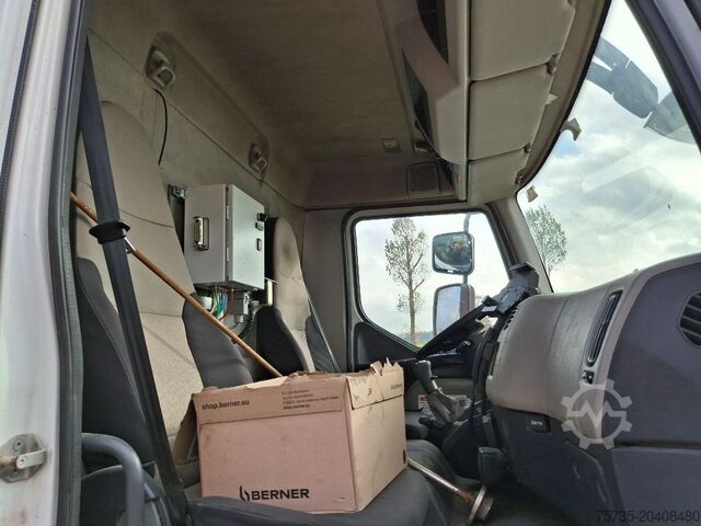 Autocisterna RENAULT MIDLUM 280DXI