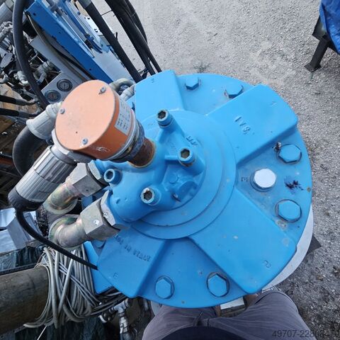 เครื่องผสมสองเพลาด้วยระบบไฮดรอลิก Cox Paragon h25 30kw 210liter 