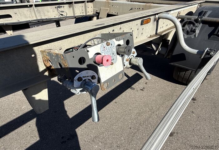 Swap chassis trailer Schmitz Cargobull AWF 18 BDF / Swiss-Vehicle