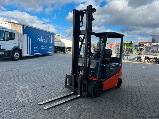 Prednji viljuškar TOYOTA 9FBMK30T / Duplex: 3.90m / nur 317h! / SS