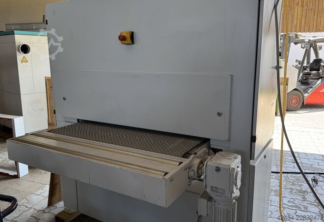 Lixadeira de cinta larga Bütfering Classic 111 C