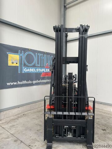 Carrello elevatore elettrico a 4 ruote EP EFL353 P