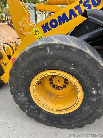  Komatsu WA270-8E0
