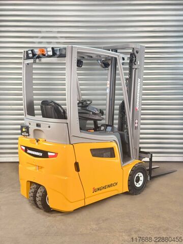 Elektro 3-Rad Jungheinrich EFG 215 - nur 3.950 Std - Service Neu Batterie 87%