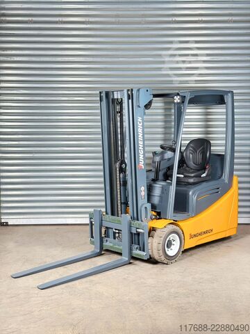 Roda 3 elektrik Jungheinrich EFG 216k - Service Neu - Batterie 90% - Garantie