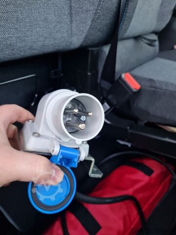 냉장 밴 Renault Master 35 Kühlkasten Carrier Stand + Fahrkühl.