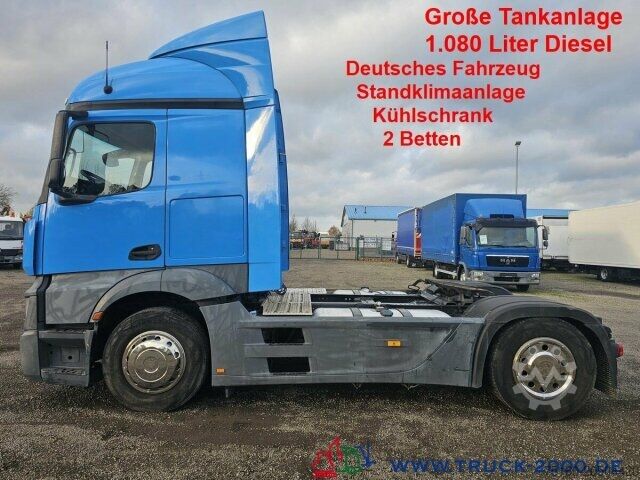 Special purpose truck Mercedes-Benz Actros 1842 LS StreamSpace 2 Betten Kühlschrank