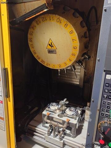 Centro de maquinação vertical FANUC ROBODRILL α-D21MiB5
