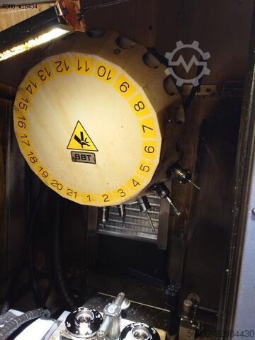 Centro de maquinação vertical FANUC ROBODRILL α-D21MiB5