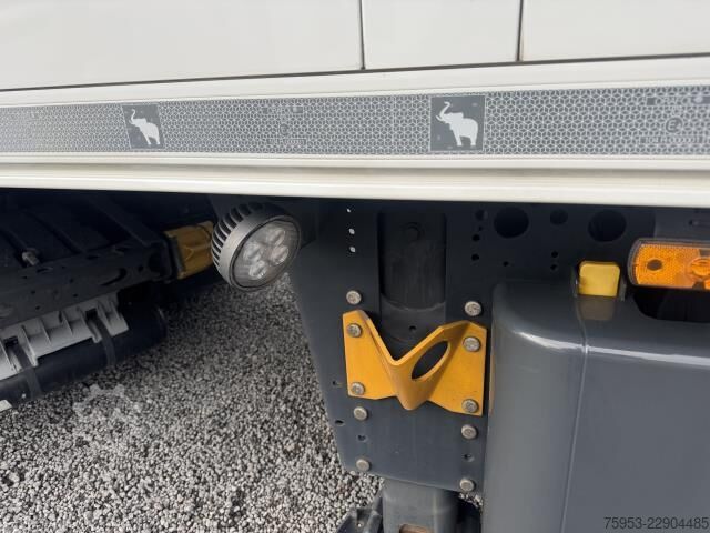 Gjysmë rimorkio frigoriferike Schmitz Cargobull SKO 24/L-14.7 FP 45 V7 Pharma Lang LKW Vector HE19