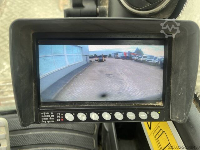 Crawler excavator JCB JS 220 N LC      2012    CE