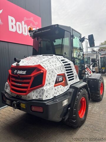 Încărcător pe roți BOBCAT L 85  Radlader  -  Klima   Breitreifen - EDITION