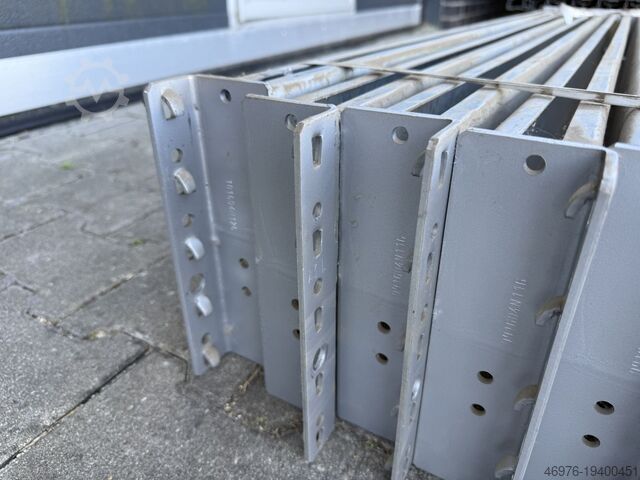 Magazzino a campate alte Traslazione di scaffalature per pallet Dexion P 90 / K: 102 x 50 mm / Lichte Weite: 1.450 mm