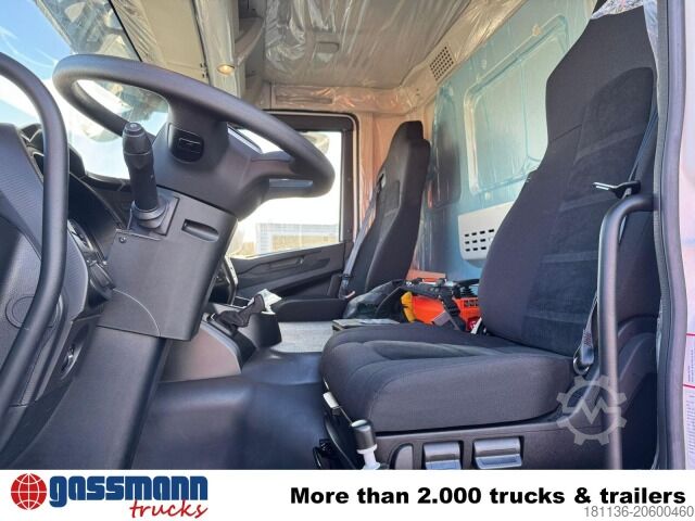 Kiper kamion Iveco X-Way AD300X46Z 6x4 mit Kran Atlas AK 206.4E-A2,