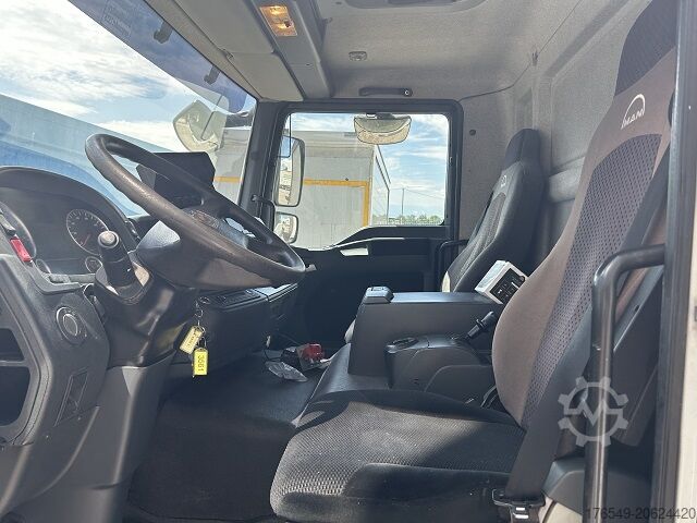 منصة مع منحدرات MAN TGM 22.290