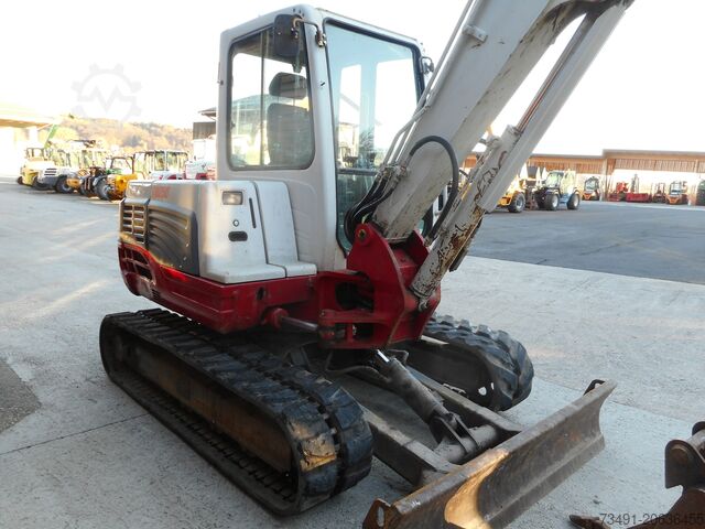 Мини-экскаватор Takeuchi TB 250 mit POWERTILT
