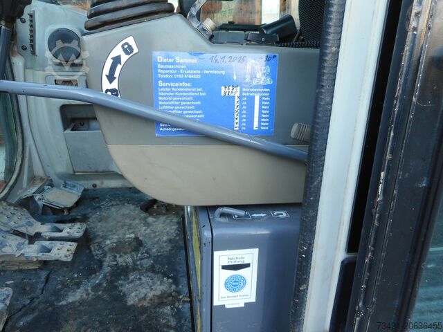 Мини-экскаватор Takeuchi TB 250 mit POWERTILT