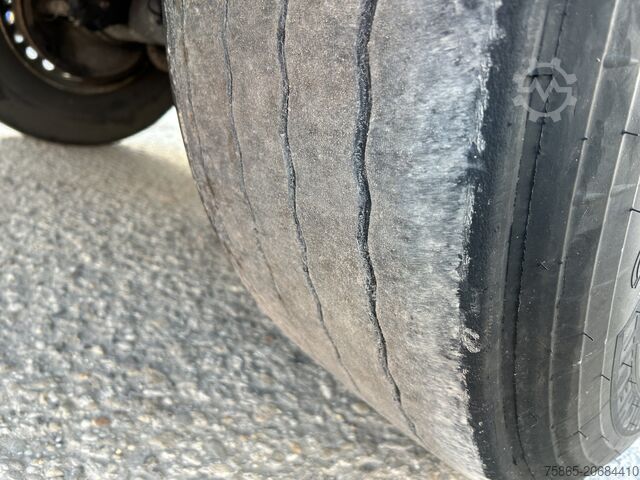 Skjutbara presenningar Pacton T3-011 / Curtainside Trailer / SAF Drum / APK T...