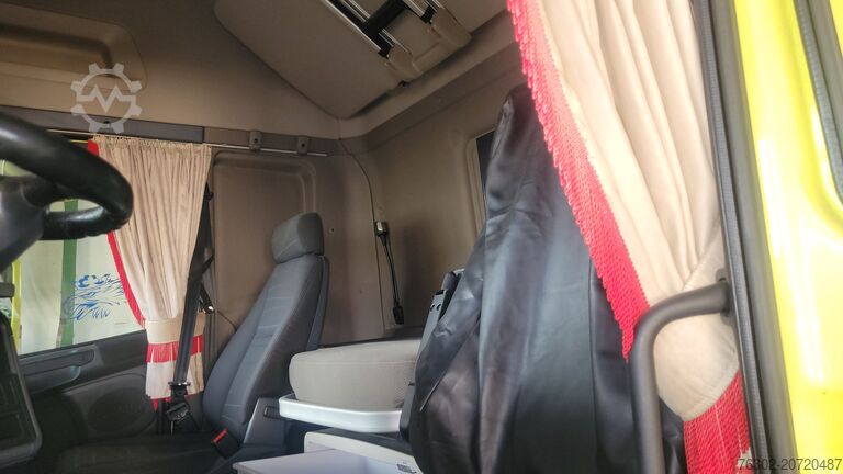 Standard truck tractor Scania R 580 Retarder Standklima 2 Tanks Toplin