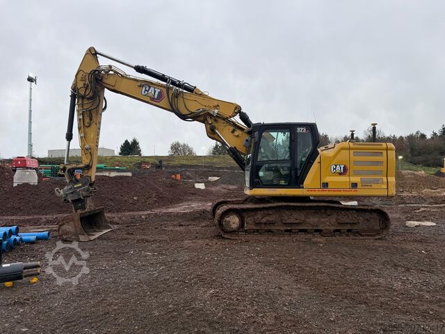 Paletli ekskavatör Caterpillar 323 inklusive Leica System und 1 Tieflöffel