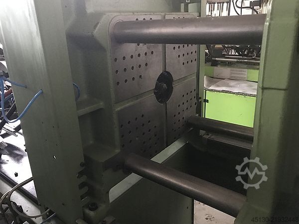 Máquina de moldagem por injeção Arburg 370C 600-100