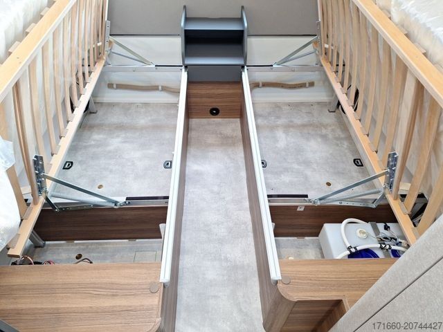 Жилой прицеп HYMER/ERIBA Eriba Novaline 495 Lulea Leaf, Truma Combi-4 E