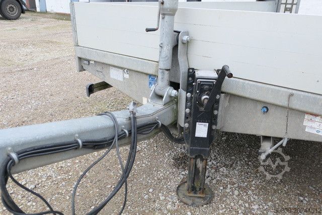 Низкорамный прицеп HUMBAUR HBT 116225 BS, Verzinkt, Rampen, Tandem, 6.200mm