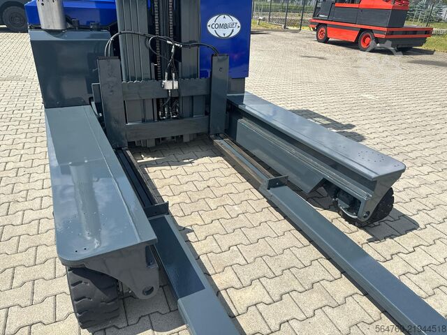 מלגזה ארבע-כיוונית Combilift C3000/ Mast 7500 mm /Teleskopic forks