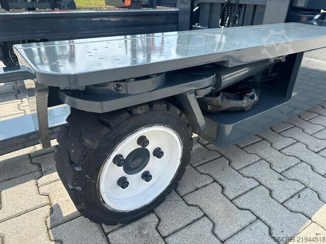מלגזה ארבע-כיוונית Combilift C3000/ Mast 7500 mm /Teleskopic forks