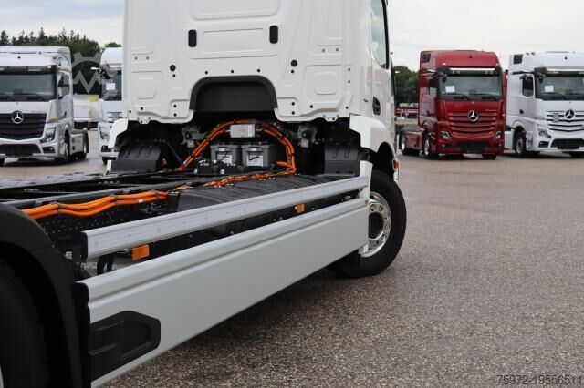 משאית עם מבנה נשלף Mercedes-Benz eActros 300 L