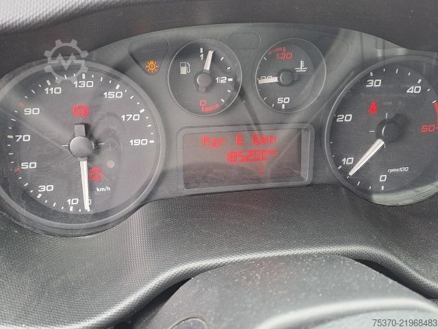 Carrinha basculante trilateral IVECO DAILY 35C12