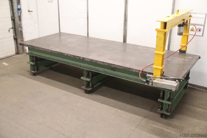 Tvirtinimo plokštė su tiesinimo presu unbekannt 1510/4025/H900 mm