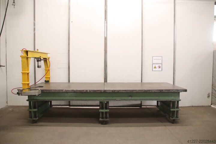 Tvirtinimo plokštė su tiesinimo presu unbekannt 1510/4025/H900 mm