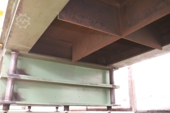 Tvirtinimo plokštė su tiesinimo presu unbekannt 1510/4025/H900 mm