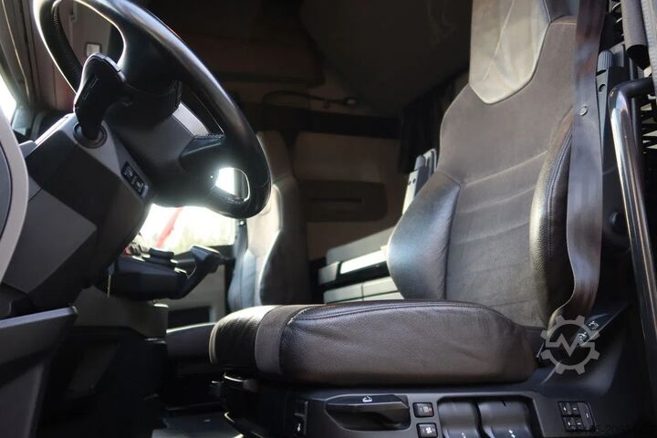 Sistemul BDF MAN TGX 26.510 6x2 Intarder. Volledige luchtvering