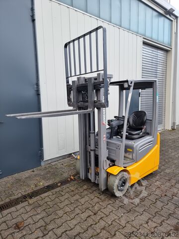 Forklift Jungheinrich EFG 215 Li-Ionen