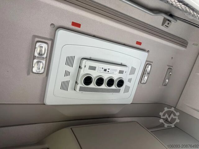 Standard-SZM DAF XF 480 Superspace