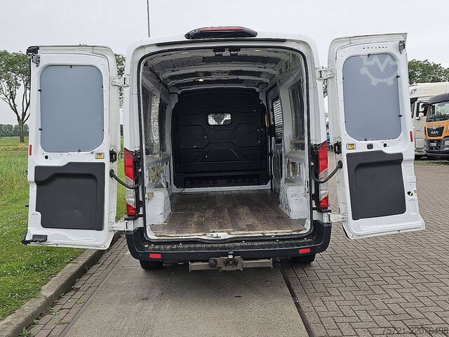 ハイルーフステーションワゴン FORD TRANSIT 2.0 L3H2 Airco Euro6 Exp