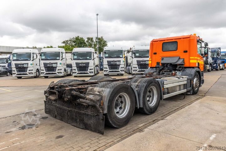 Sasis dengan kabin SCANIA SCANIA 124G420-6x4