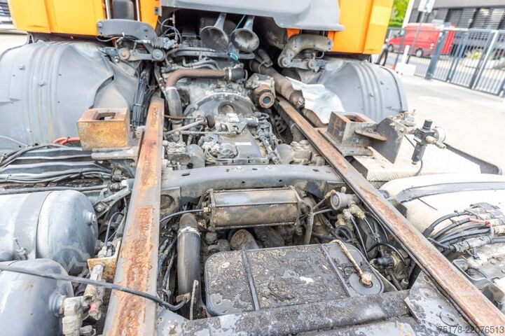 Sasis dengan kabin SCANIA SCANIA 124G420-6x4