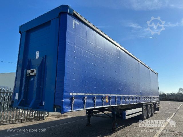 กึ่งพ่วงเปิดพร้อมผ้าใบคลุม Schmitz Cargobull Curtainsider Standard UK