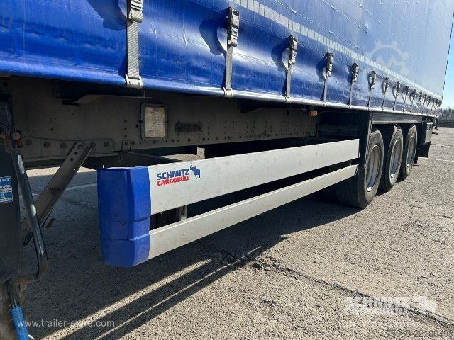 กึ่งพ่วงเปิดพร้อมผ้าใบคลุม Schmitz Cargobull Curtainsider Standard UK