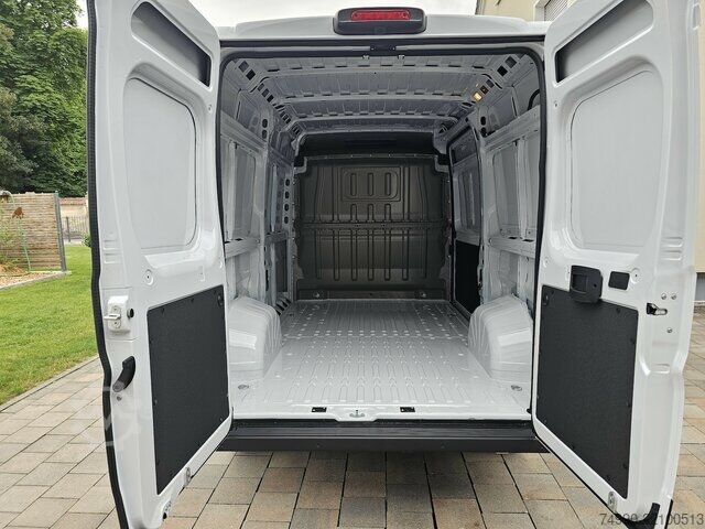 รถตู้ Fiat Ducato 35 MAXI 180 L2H2 TFT Kamera PDC 2x AB