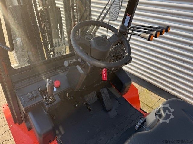 Empilhador eléctrico de 4 rodas Noblelift CPD30-AF1S