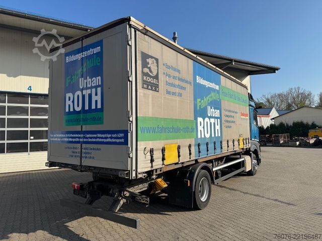 Kamion s izmjenjivom nadogradnjom Kögel BDF Wechselbrücke 7.45 Curtainsider