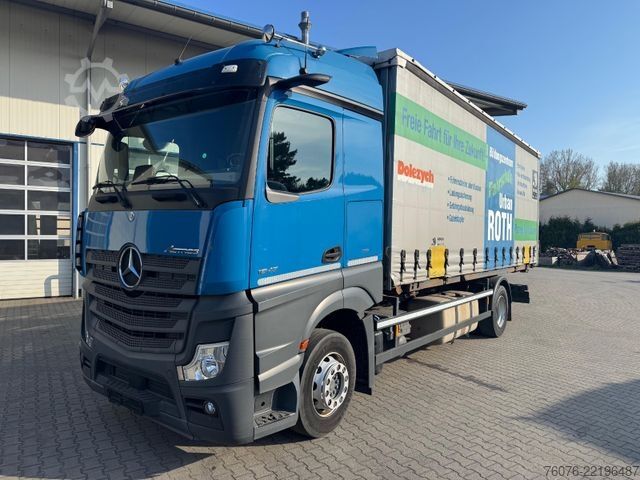 Kamion s izmjenjivom nadogradnjom Kögel BDF Wechselbrücke 7.45 Curtainsider