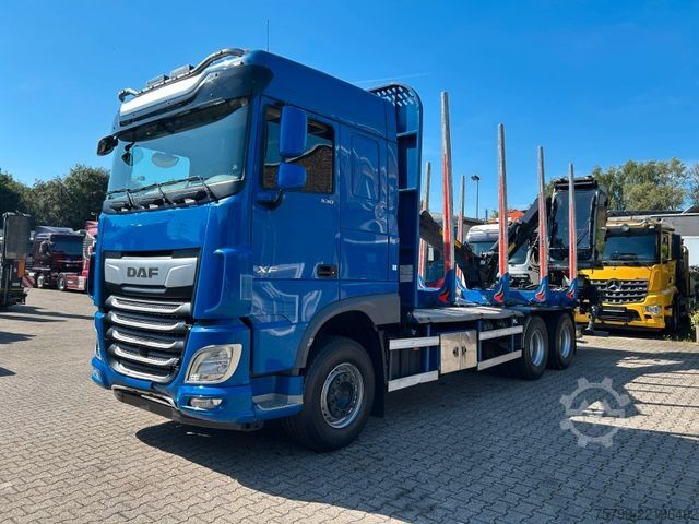 Kamion za prijevoz drva DAF XF 530 Plattform Kesla Kran Typ 2112 +Kabine