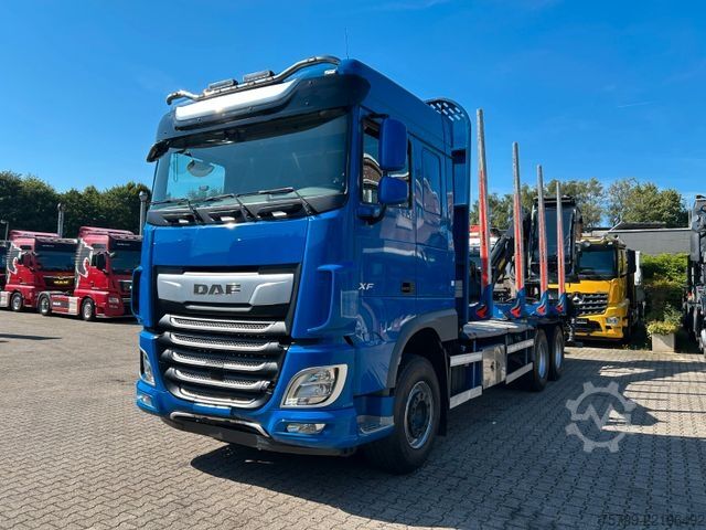 Kamion za prijevoz drva DAF XF 530 Plattform Kesla Kran Typ 2112 +Kabine