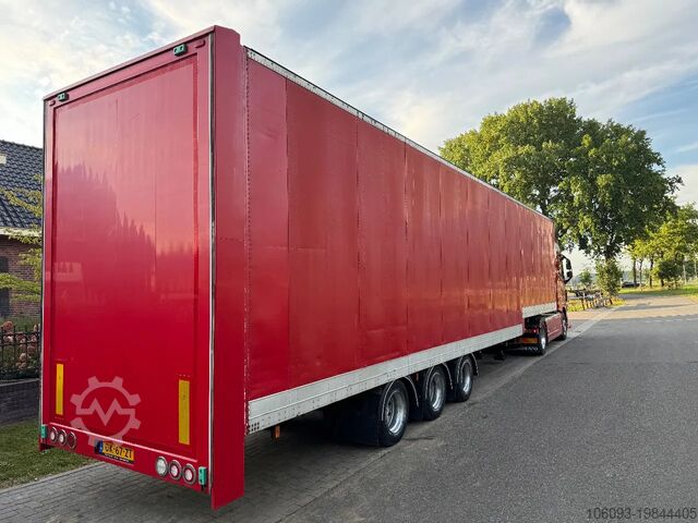 Kuffert Fruehauf 3 ass oplegger voor vervoer auto.s, motoren ed.